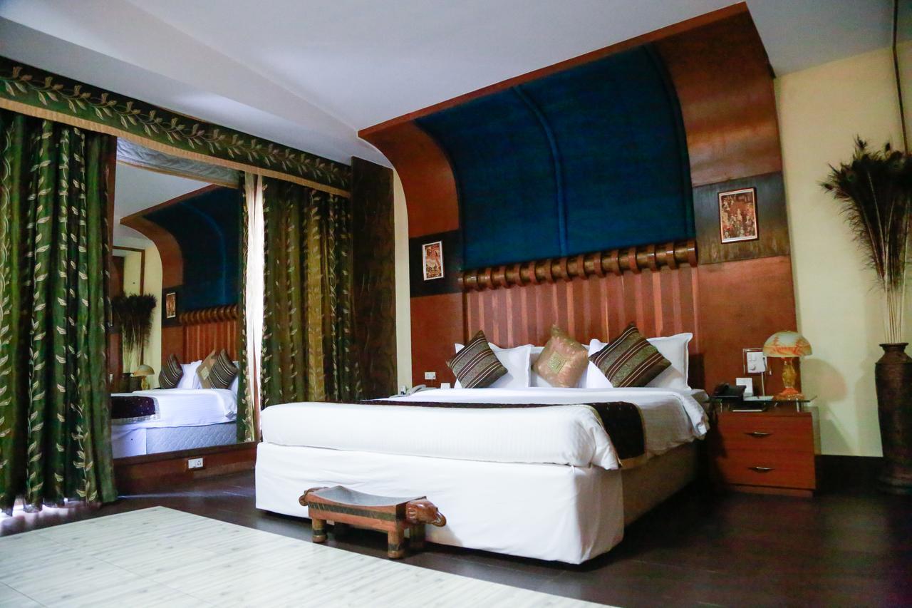 Grand Heritage Narmada Jacksons Jabalpur Extérieur photo